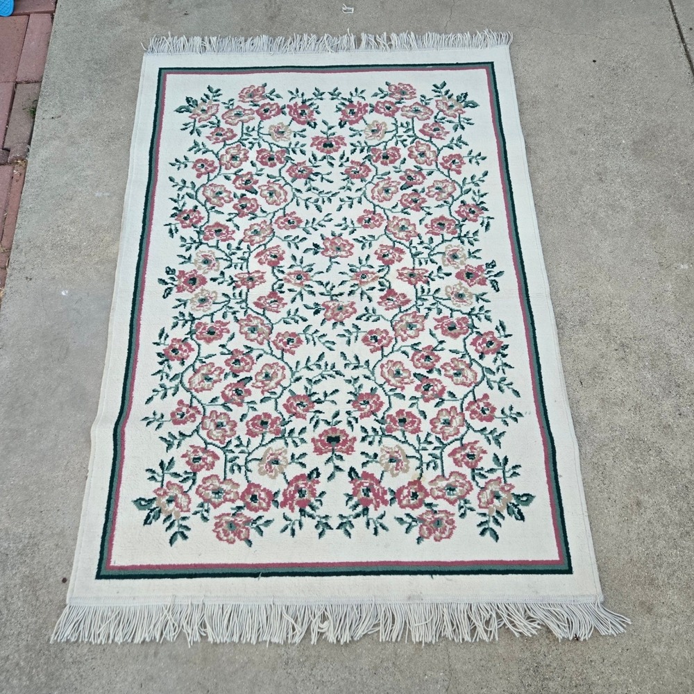 Floral Rose Accent Rug Area Rug Cream Pink Green Fringe USA 47" x 71 in - Picture 8 of 12